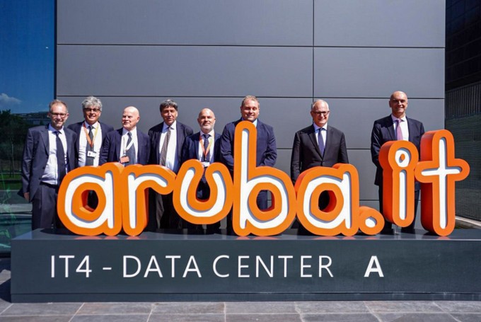Il sindaco Roberto Gualtieri in visita al data center campus di Aruba a Roma